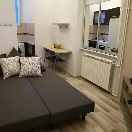 Apartment In The Heart Of Belgrado Esterno foto