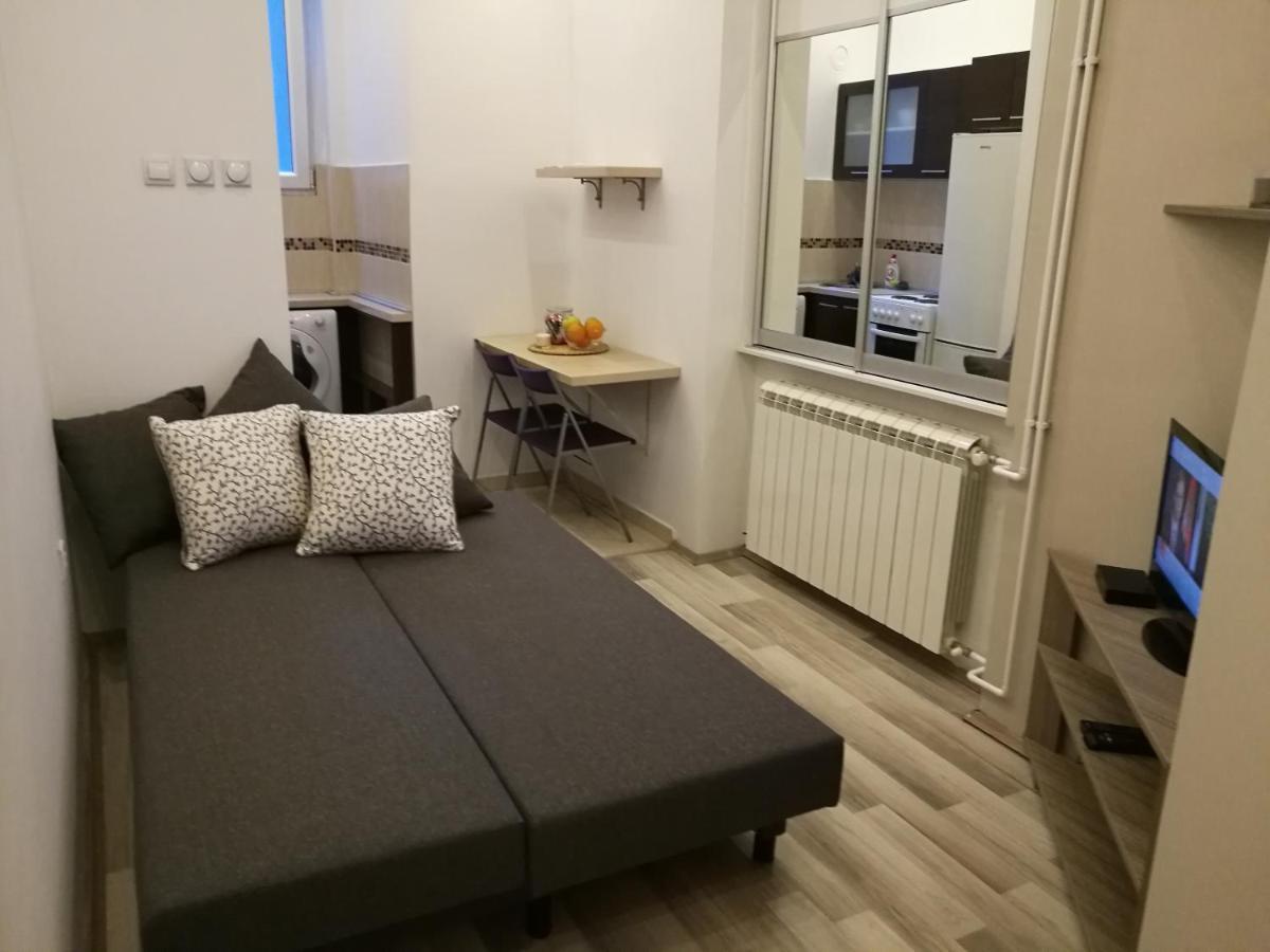 Apartment In The Heart Of Belgrado Esterno foto